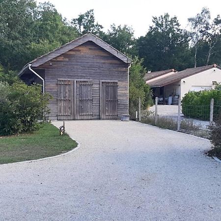 La Cabane Au Fond Du Jardin Arsac Exterior photo